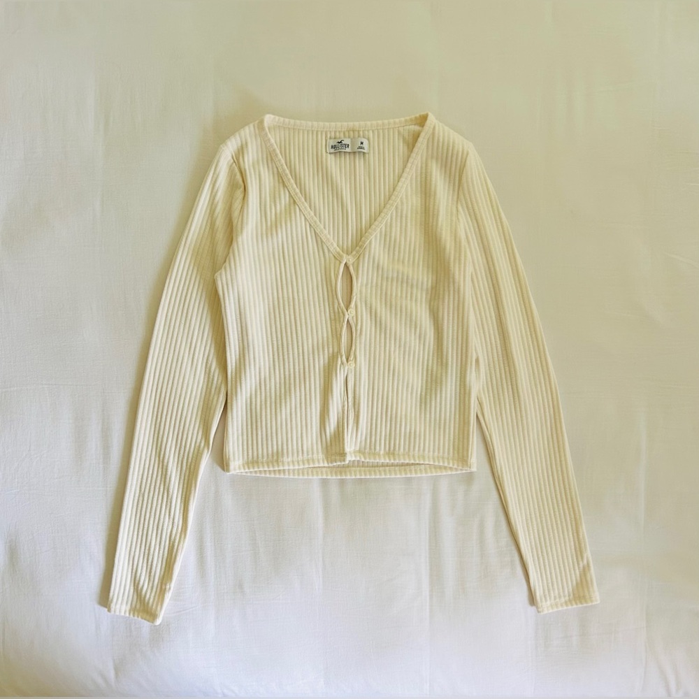 Hollister Cream V-neck Long Sleeve